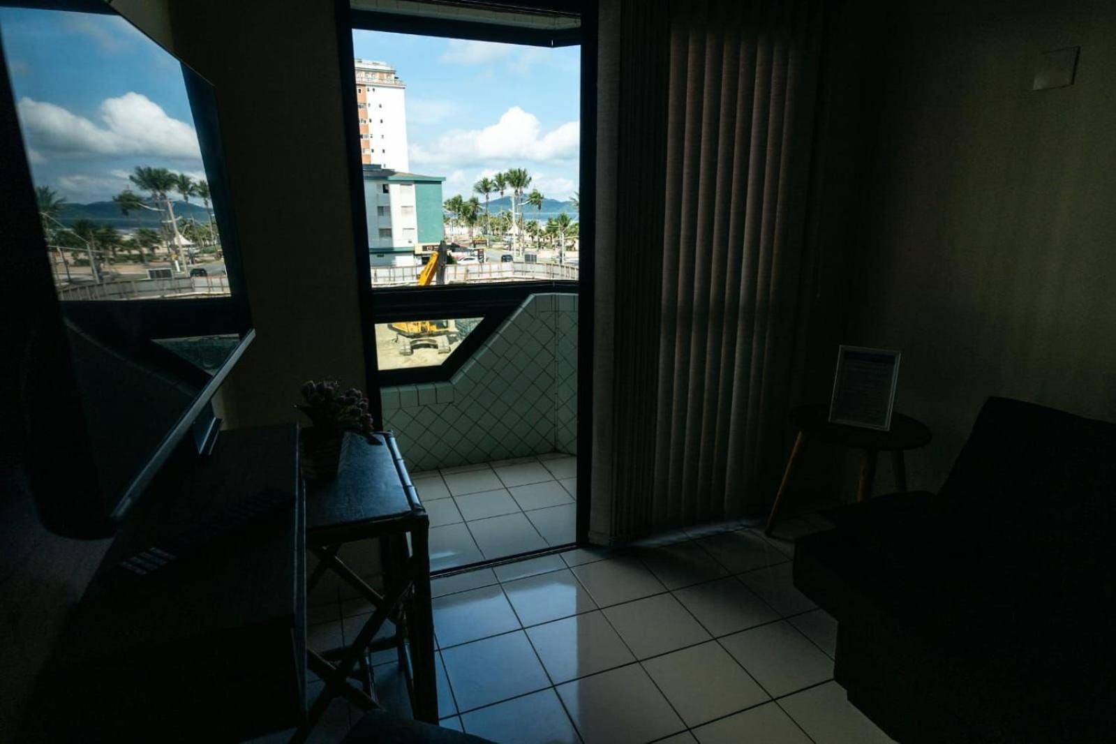 Frente Vista Mar Com Varanda Wi Fi 300Mbps E 10M Da Praia Da Tupi - Estacionamento Gratuito Прая-Гранди Экстерьер фото